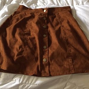 Cute brown skirt
